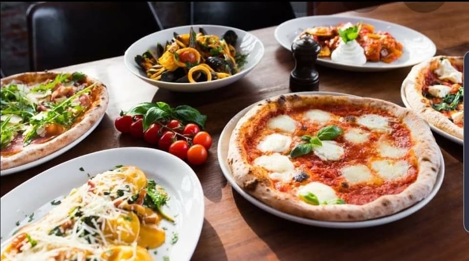 Hytta Pizzeria & Coctailbar Tvedestrand