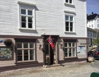 Tvedestrand turist- og havne kontor