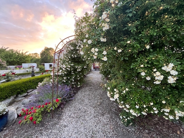 Bjellandstrand gård
