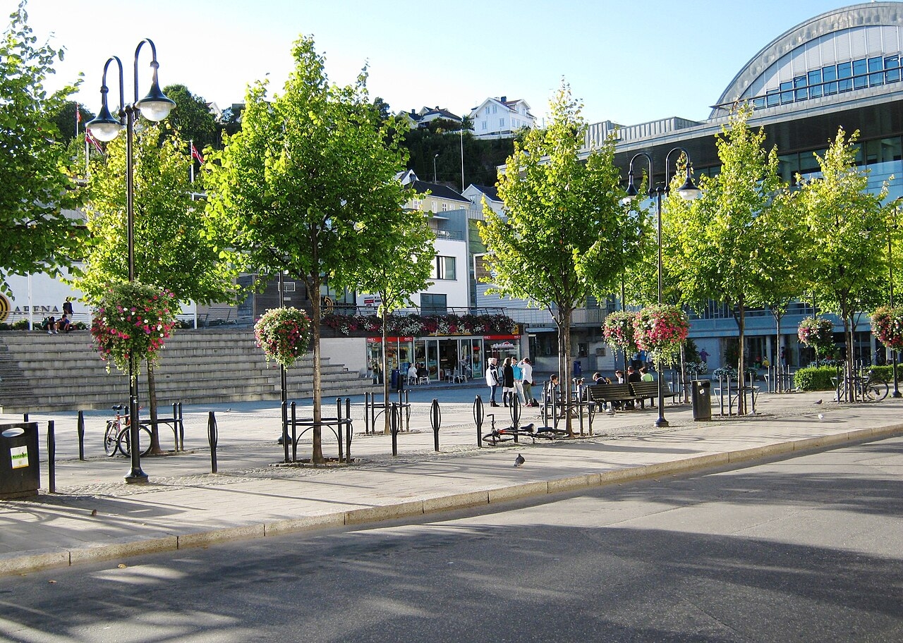 Sam Eydes Plass
