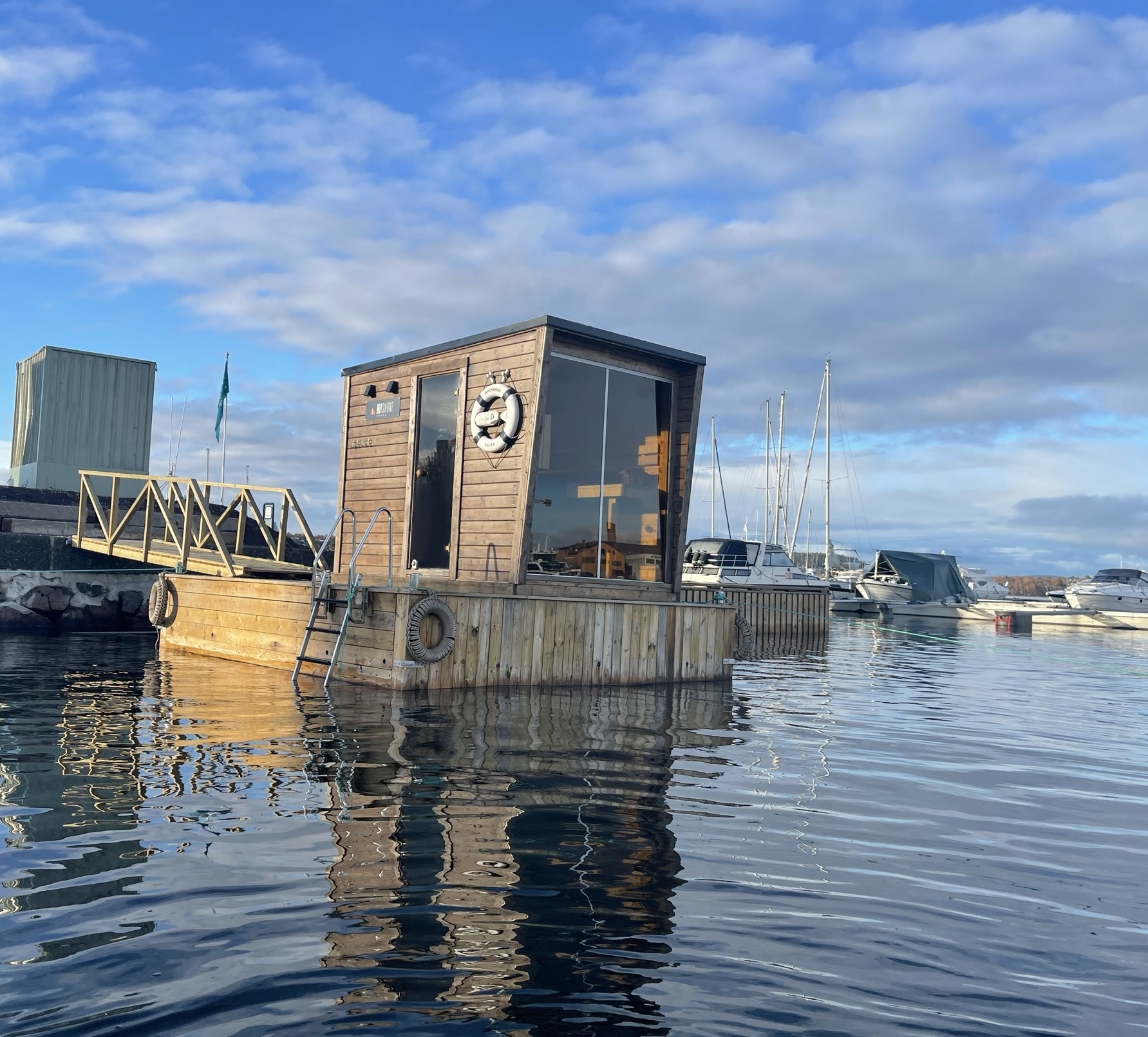 Hotshore Sauna