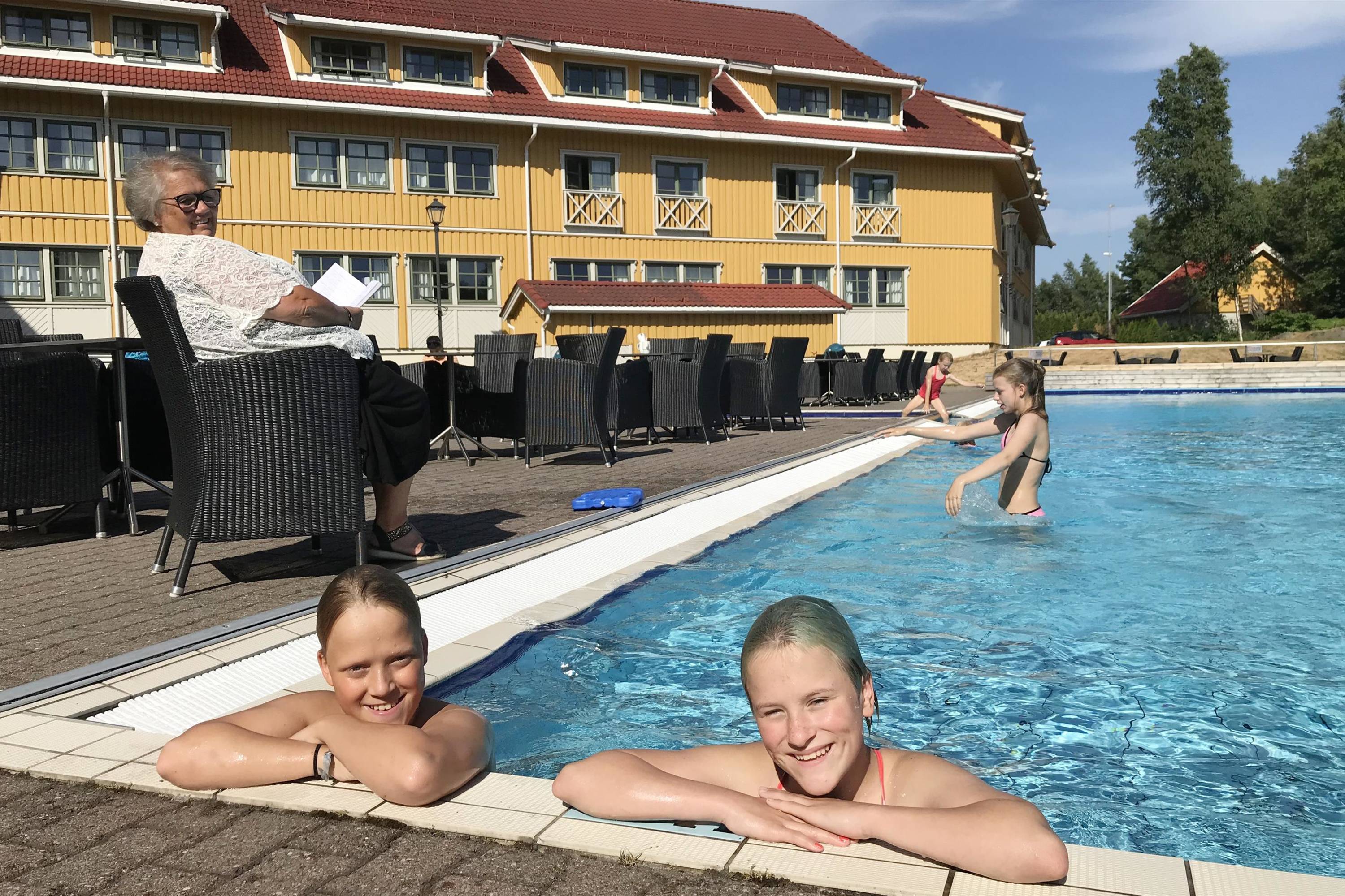 Utendørs badebasseng på Scandic Sørlandet