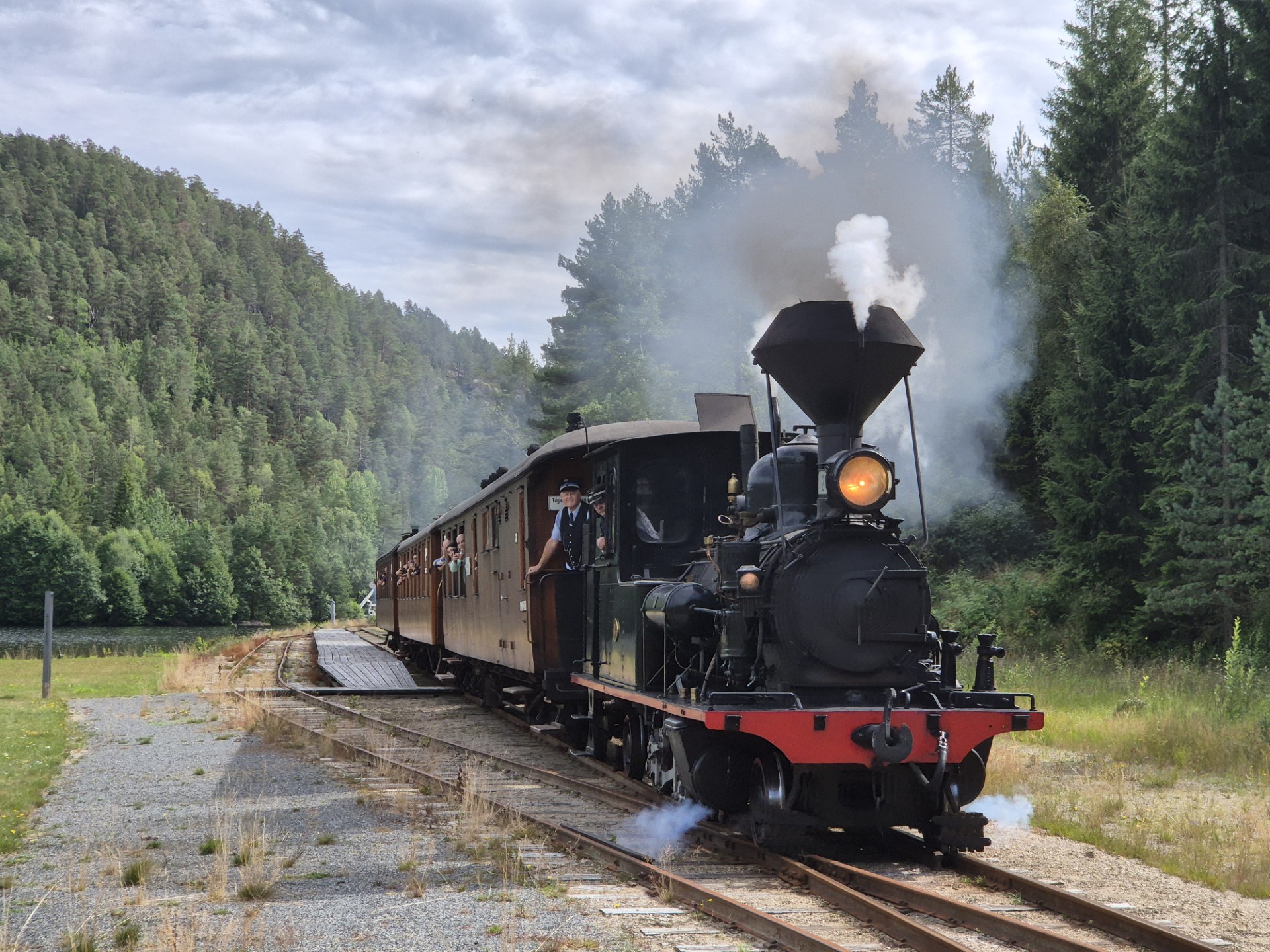«Høsttur med Setesdalsbanen og speideraktiviteter i Paulen»