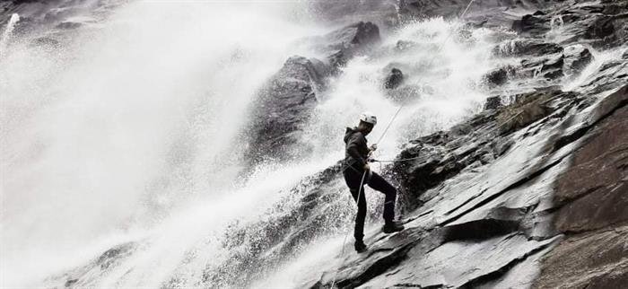 Rappellering i Reiårsfossen
