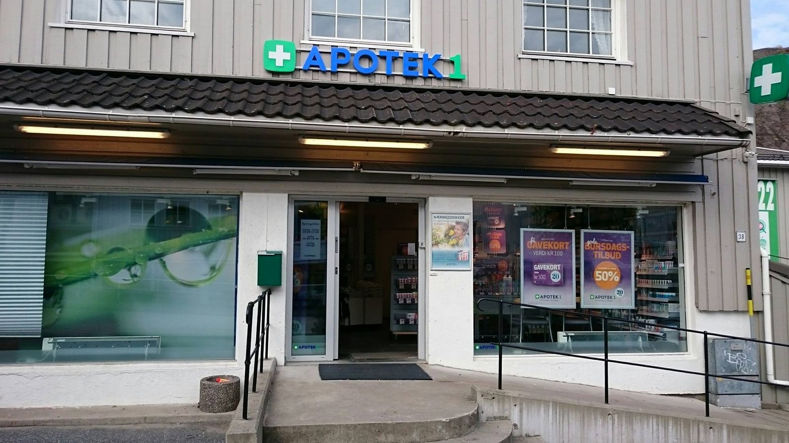 Apotek 1