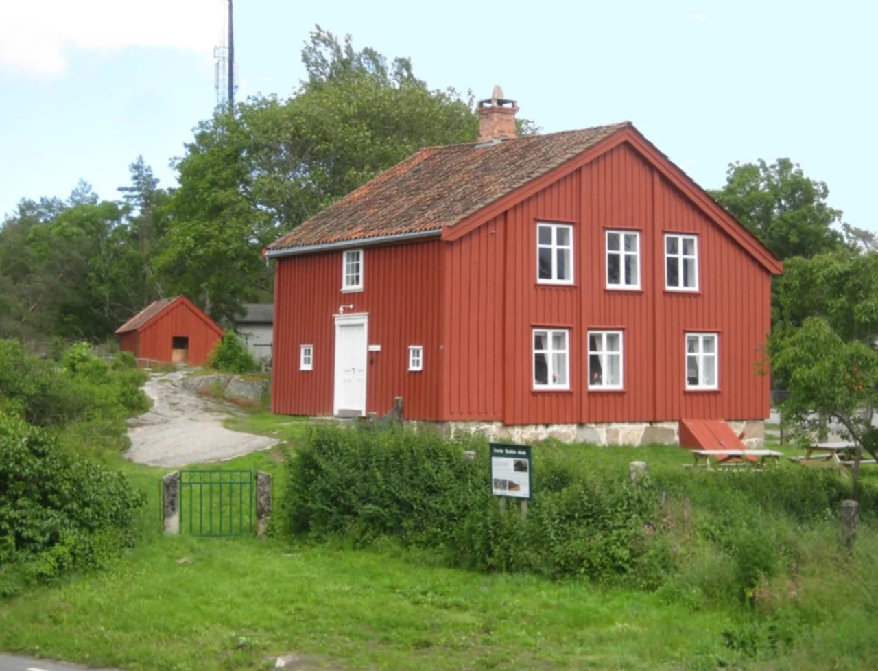 Brekke skole. Photo: Oslofjordens Friluftsråd
