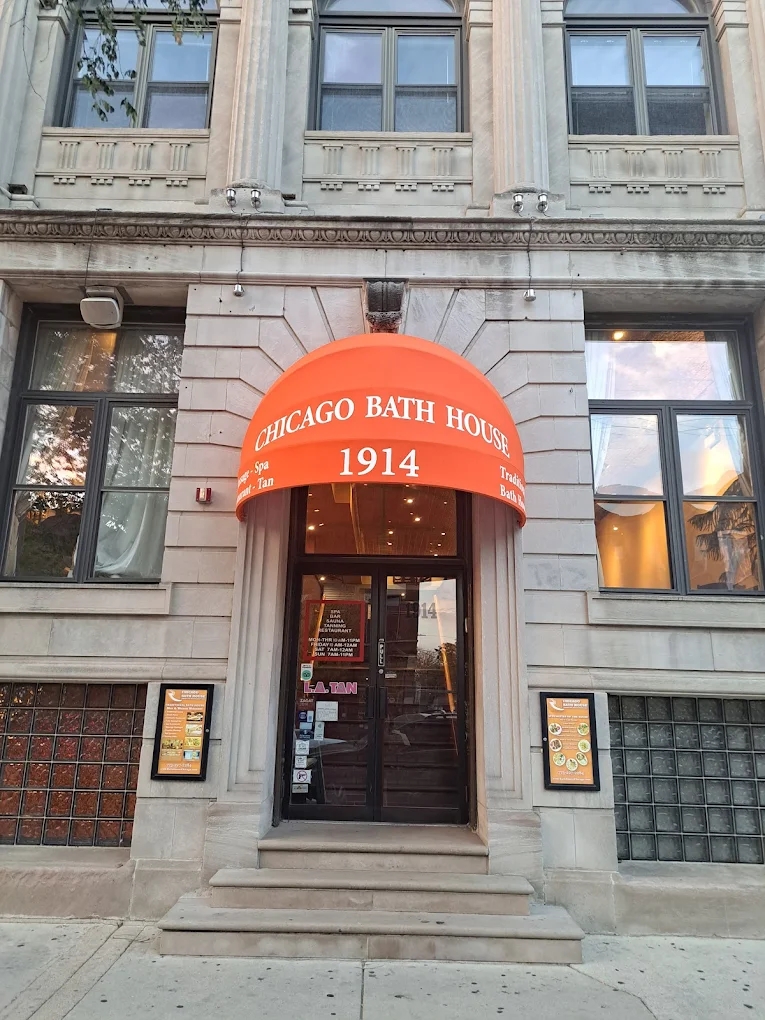 Chicago Bathhouse